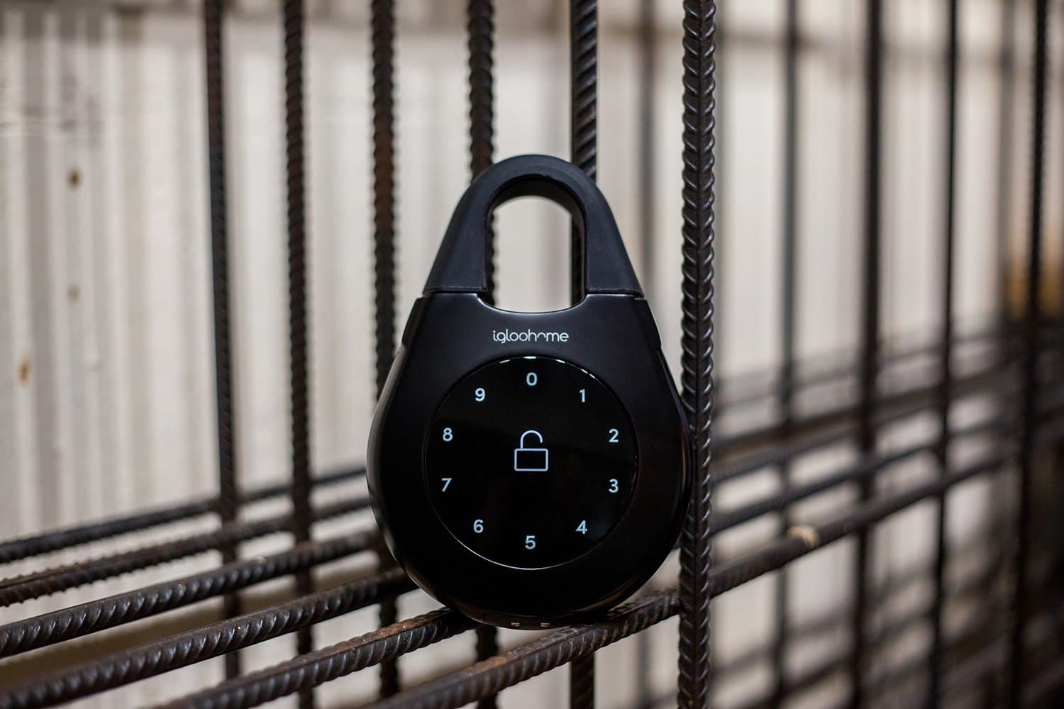 The World's First Smart Lockbox