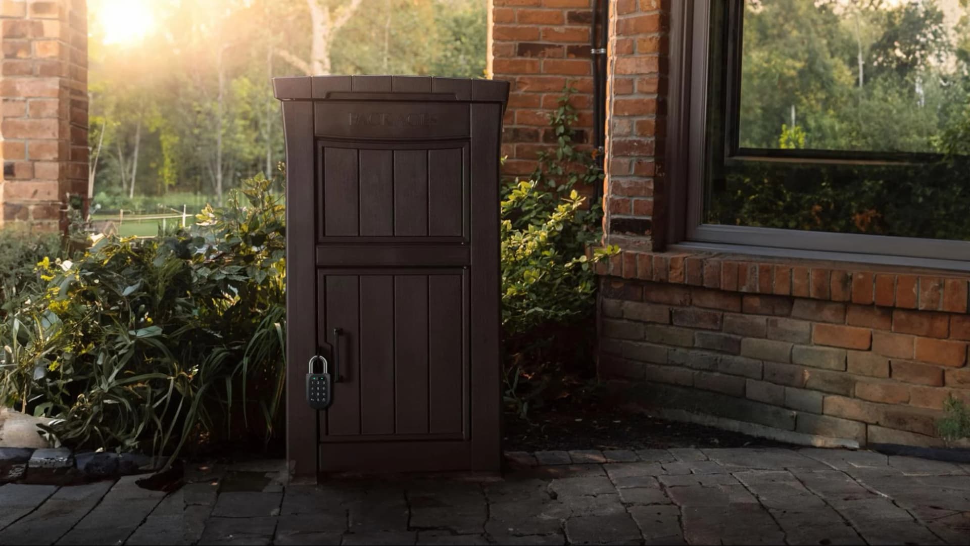 Keep Your Packages Safe: Solutions for Porch Piracy and Delivery Convenience