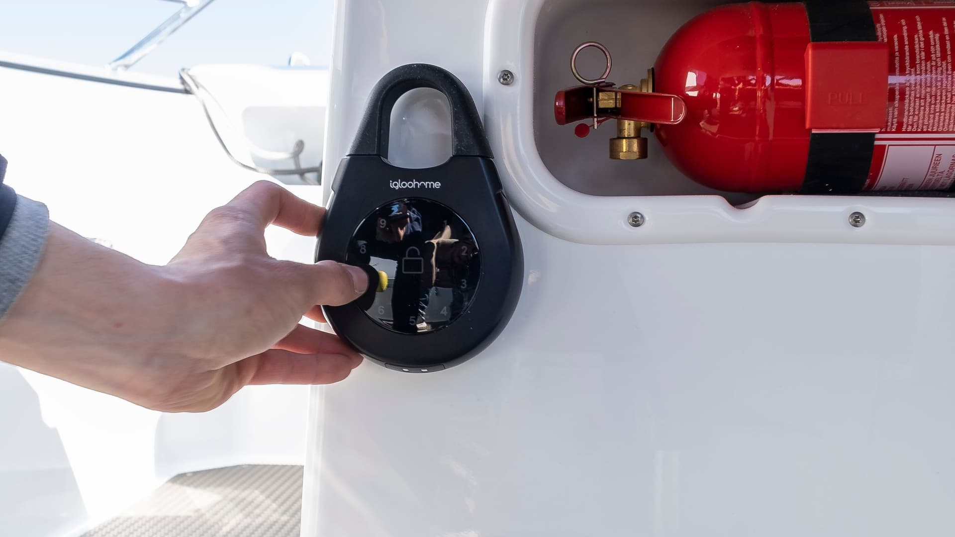 Boat sharing made easy with the igloohome Keybox 3