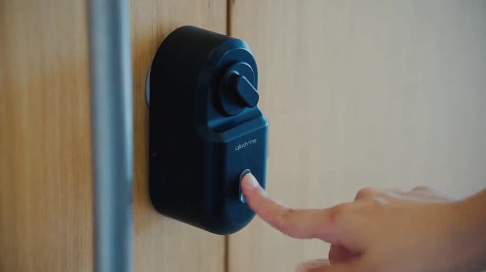 Upgrade to a Smart Door Lock with igloohome's Retrofit Lock